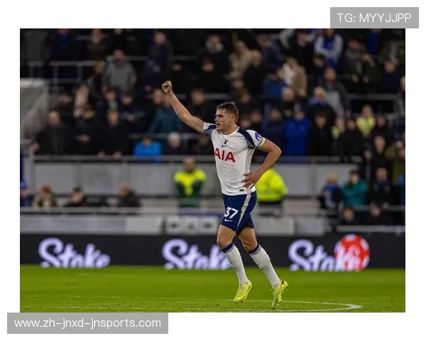 英超埃弗顿球员体育竞技表现与团队贡献 英超埃弗顿球员体育竞技表现与团队贡献